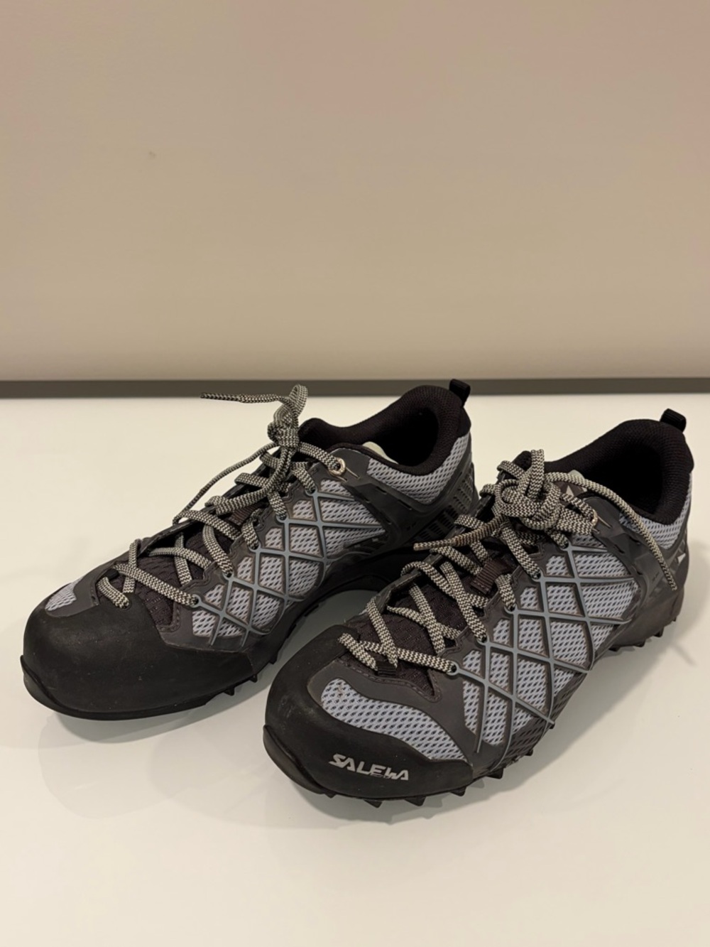 Salewa Women's Grey and Blue Wildfire Approach Mountain Shoe